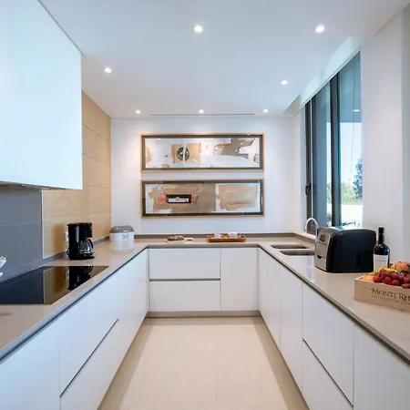 Monte Rei 3 Bed Penthouse Вила-Нова-де-Касела